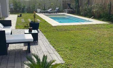 Casa en una planta en Lagos de Canning