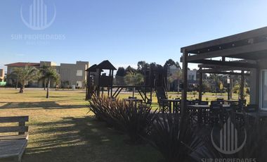 Casa en una planta en Lagos de Canning