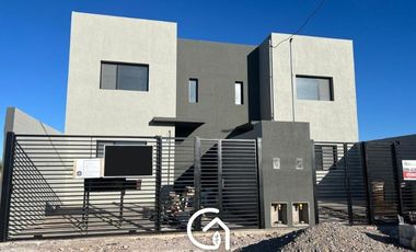 PH en Venta de Dos Dormitorios en Prima Terra