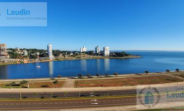 Departamento en  venta sobre Av costanera Posadas