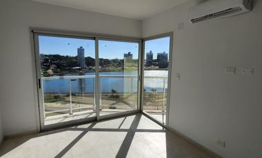 Departamento en  venta sobre Av costanera Posadas