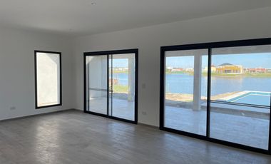 VENTA casa a la LAGUNA en San Sebastian AREA (8)