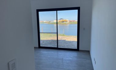 VENTA casa a la LAGUNA en San Sebastian AREA (8)