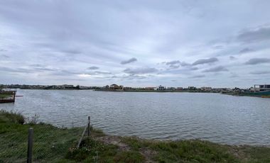 VENTA casa a la LAGUNA en San Sebastian AREA (8)
