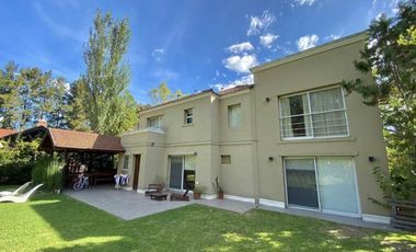 Casa en alquiler Echeverria del Lago, Canning