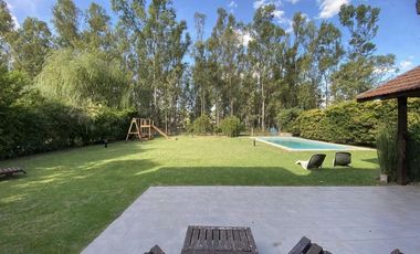 Casa en alquiler Echeverria del Lago, Canning
