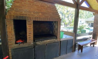 Casa en alquiler Echeverria del Lago, Canning