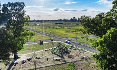 Terreno en  Venta en Ecopueblo Alvear 300m2