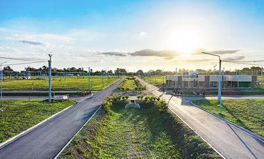 Terreno en  Venta en Ecopueblo Alvear 300m2