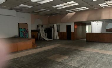 SE VENDE PLAZA COMERCIAL EN EL CENTRO DE APTIZAPAN