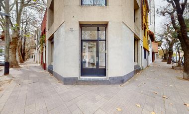 57 esq. 15 La Plata - Local en VENTA de 150 m² distribuidos en 3 niveles