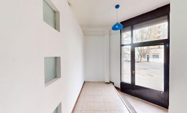 57 esq. 15 La Plata - Local en VENTA de 150 m² distribuidos en 3 niveles