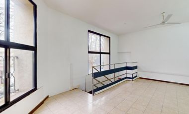 57 esq. 15 La Plata - Local en VENTA de 150 m² distribuidos en 3 niveles