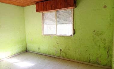 VENTA Casa APTO CREDITO Ideal 2 familias 6 Ambientes Cochera, Patio. Ezpeleta