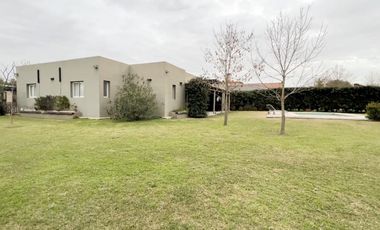 Venta Casa - Barrio Privado La Emilia - Pilar | VCO Propiedades