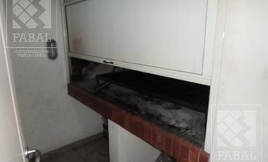 Departamento venta centro, 3 dormitorios (suite), 3 baños, cochera, baulera y SUM con parrilla