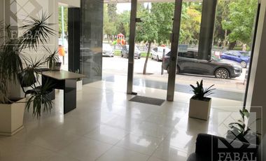 Departamento venta centro, 3 dormitorios (suite), 3 baños, cochera, baulera y SUM con parrilla