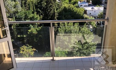 Departamento venta centro, 3 dormitorios (suite), 3 baños, cochera, baulera y SUM con parrilla