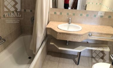 Departamento venta centro, 3 dormitorios (suite), 3 baños, cochera, baulera y SUM con parrilla