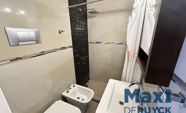Casa 3 ambientes reciclada, a pasos 12 de Octubre