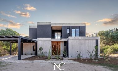 Casa en venta en Costa Esmeralda barrio Marítimo
