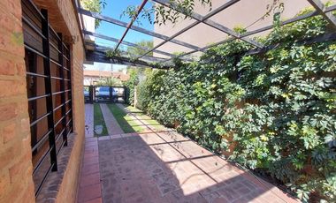 Casa en  venta en City Bell