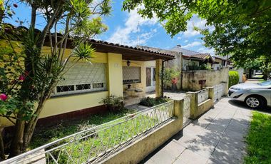 Casa de 3 ambientes en excelente lote en venta, en Boulogne.