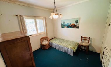 Casa de 3 ambientes en excelente lote en venta, en Boulogne.