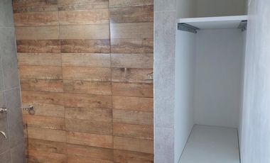 PH en venta - 2 Dormitorios 1 Baño - Cochera - 110Mts2 - Burzaco