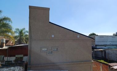 PH en venta - 2 Dormitorios 1 Baño - Cochera - 110Mts2 - Burzaco