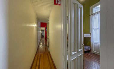 Casona gigante apta institución