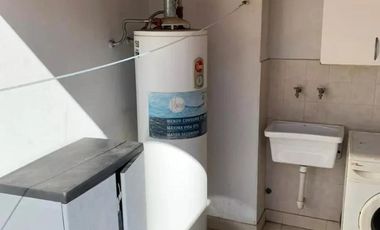 Triplex en venta - 3 Dormitorios 2 Baños - Cochera - 78Mts2 - Morón