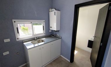 VENTA, CASA, PILAR, SAN SEBASTIAN, AREA 1
