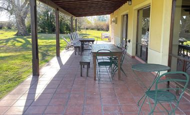 CASA 5 AMBIENTES EN VENTA, BARRIO PRIVADO LOMA ESCONDIDA, LUJAN