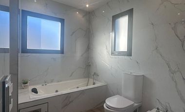 CASA EN ALQUILER ANUAL 6 AMB - C/ PILETA - EN BARRIO PRIVADO TERRALAGOS - CANNING