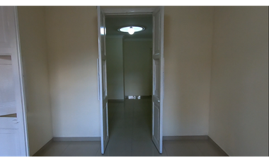Arriendo Casa-local Girardot con la Playa centro Medellín