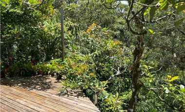 CASA FINCA EN EL RETIRO VEREDA LA ARGENTINA CON 3 CONSTRUCCIONES