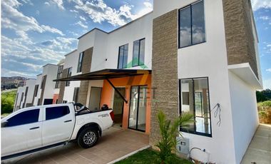 Casa en alquiler por la variante norte