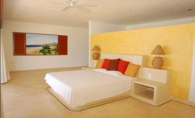 Casa en Venta en Playa Blanca, Zihuatanejo, Gro, México