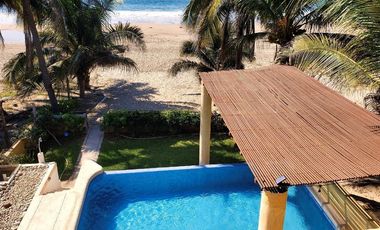 Casa en Venta en Playa Blanca, Zihuatanejo, Gro, México