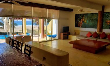 Casa en Venta en Playa Blanca, Zihuatanejo, Gro, México