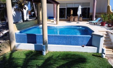 Casa en Venta en Playa Blanca, Zihuatanejo, Gro, México