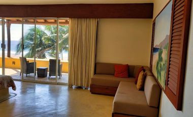 Casa en Venta en Playa Blanca, Zihuatanejo, Gro, México