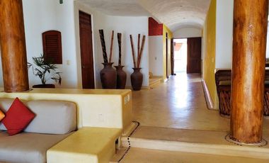 Casa en Venta en Playa Blanca, Zihuatanejo, Gro, México