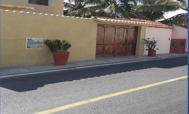 Casa en Venta en Playa Blanca, Zihuatanejo, Gro, México