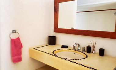 Casa en Venta en Playa Blanca, Zihuatanejo, Gro, México