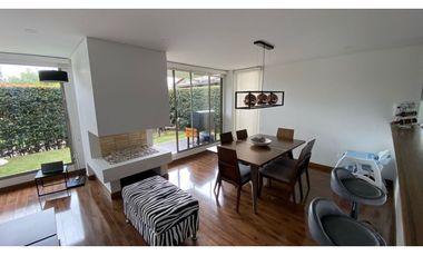Hermosa casa en San Simón !!!