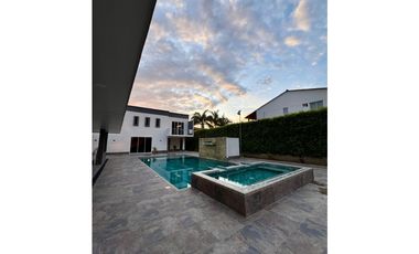 Finca en venta en parcelación campestre - Santa Elena El Cerrito Valle