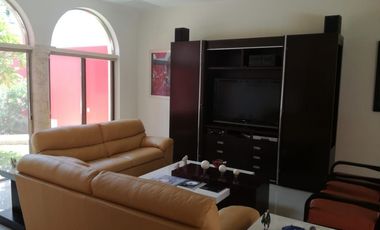 Venta de hermosa residencia de una planta en Zona Norte, Montecristo