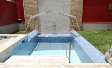 Venta de hermosa residencia de una planta en Zona Norte, Montecristo